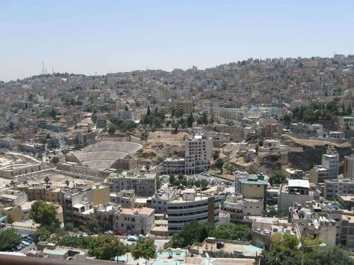 アンマンの城塞から街を望む
