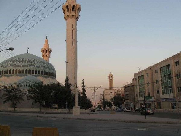 ヨルダン・アンマン「2010年 ヨルダン　エジプトより船で入国　アカバから首都アンマン滞在」の写真：キングアブッドラー1世モスクとコプト派教会