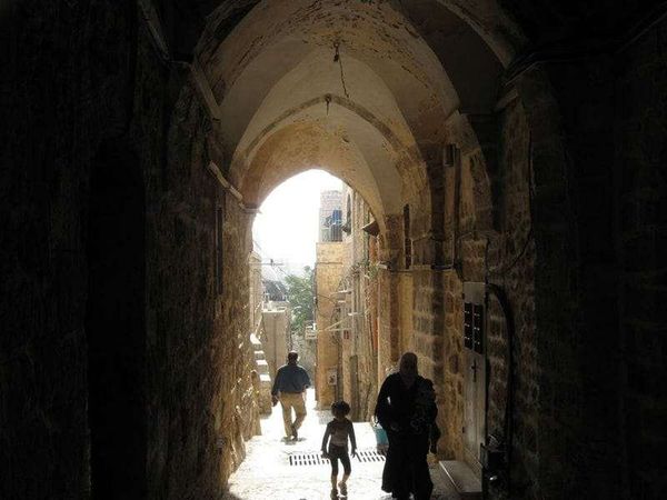 パレスチナ・ベツレヘム「2010年 エルサレム　ベツレヘム分離壁」の写真：旧市街と住民