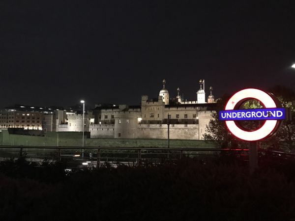 イギリス(英国)・ロンドン、リバプール「ロック聖地巡礼」の写真:夜のロンドン。
曰くつきのロンドン塔
...