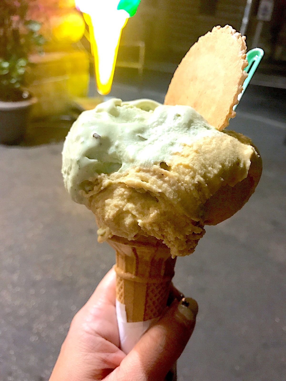 ローマ着いて興奮してジェラート買うも、量が多いのと、意外と寒くて失敗した…w