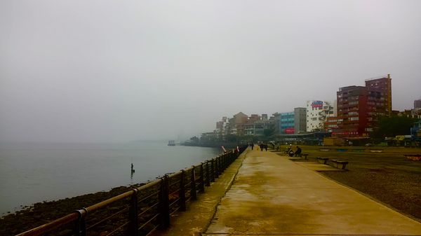 台湾・台北「台北旅行🇹🇼」の写真：淡水
この日は曇ってて、霧が出てた。
そ...