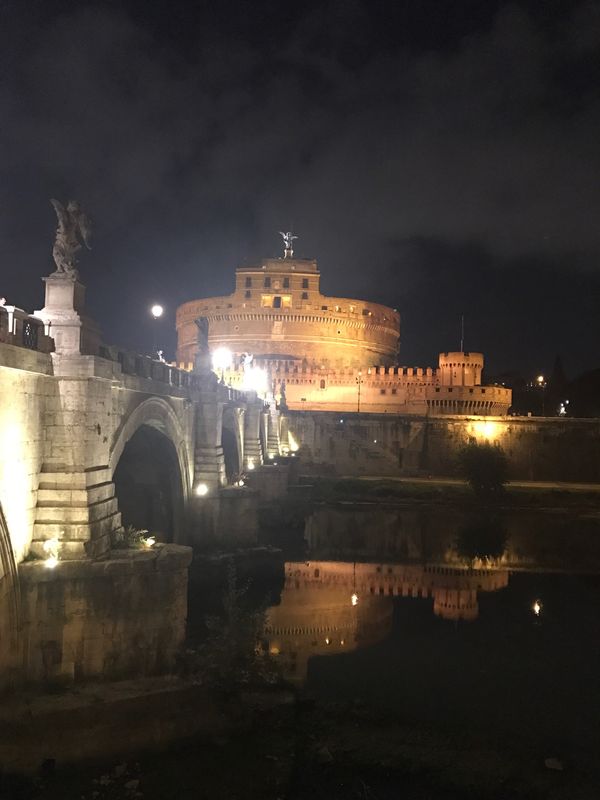 イタリア・ローマ、ナポリ「イタリアでやりたい事」の写真：夜のローマ散策。
サンタンジェロ城から...