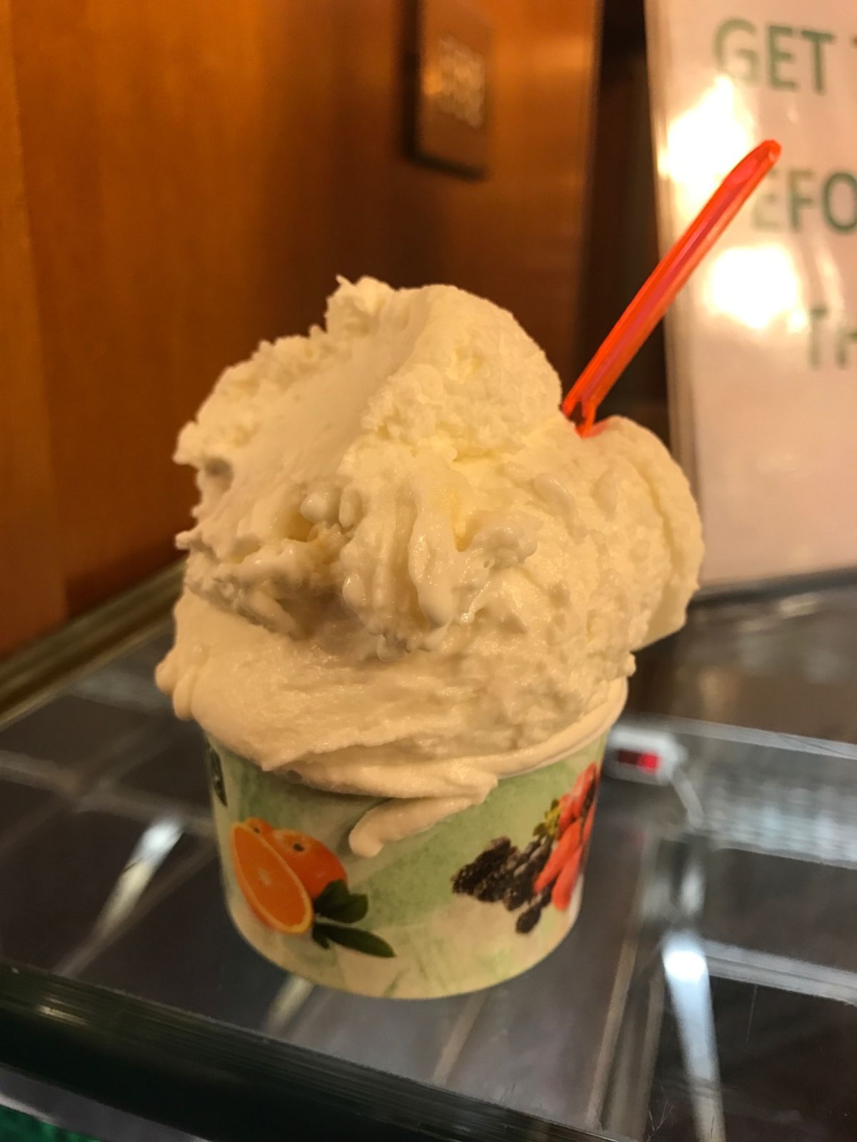 有名店の「GIOLITTI」
初日に食べたジェラートが大きかったので、１...