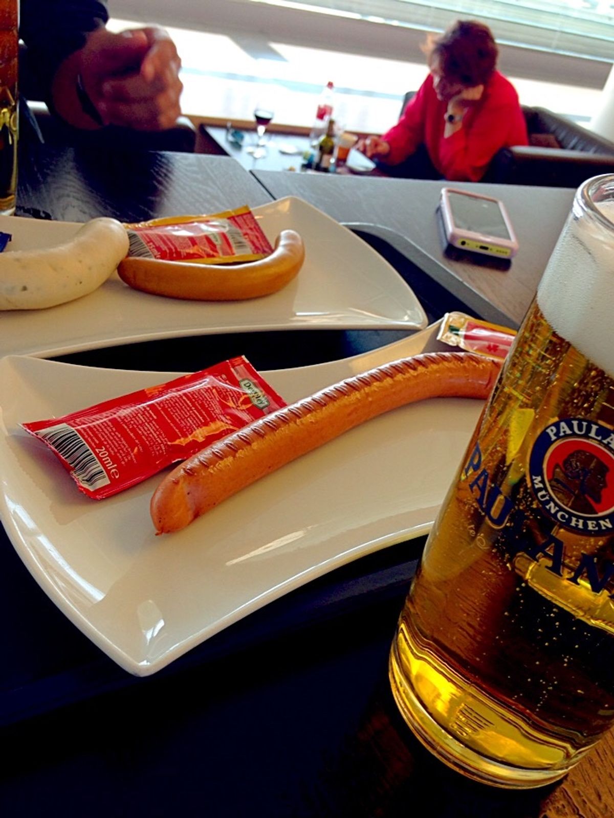 ミュンヘン経由で15～6時間かけてチェコ到着。
乗り換えのミュンヘンでや...