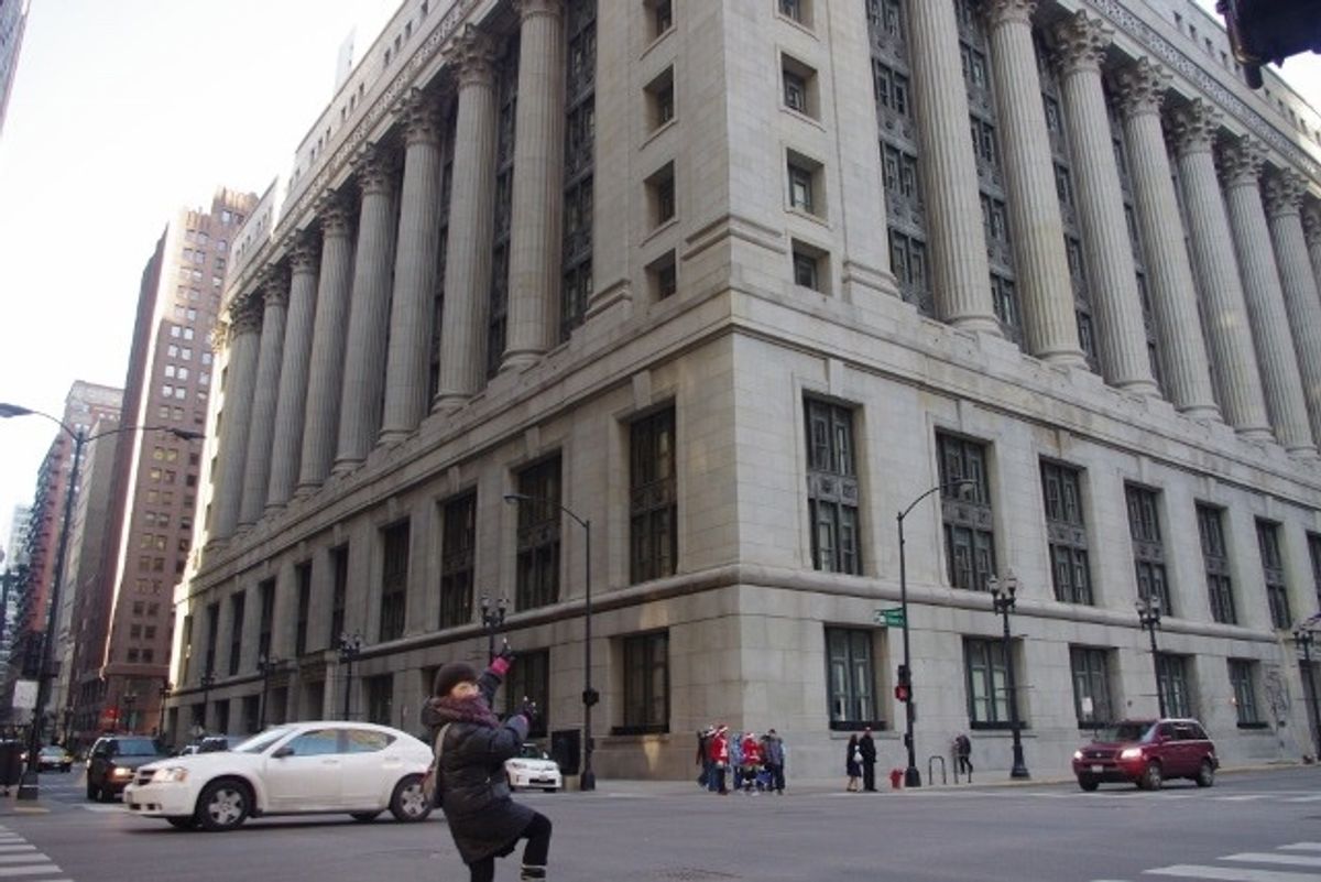 前日は快晴だったけど、12月だから寒い日もある…街の色合いが寒そう。
...