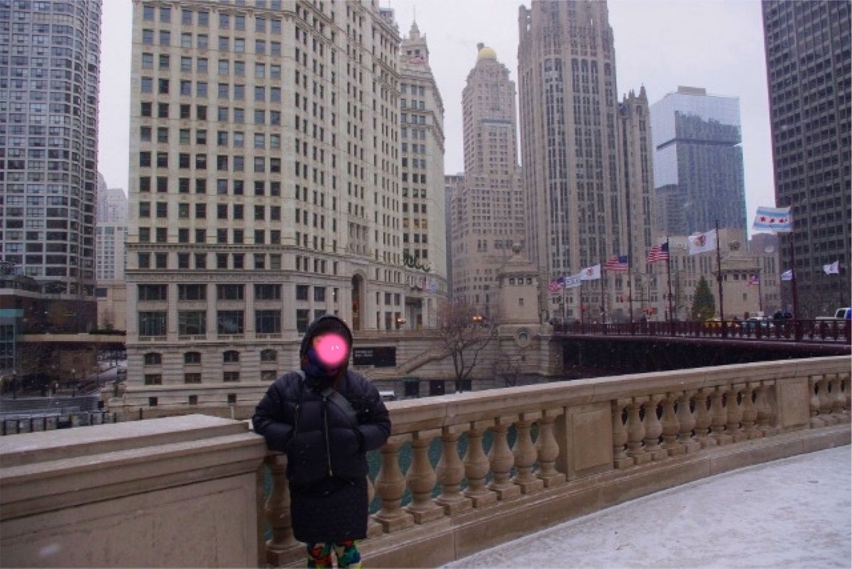 前日は快晴だったけど、12月だから寒い日もある…街の色合いが寒そう。
...