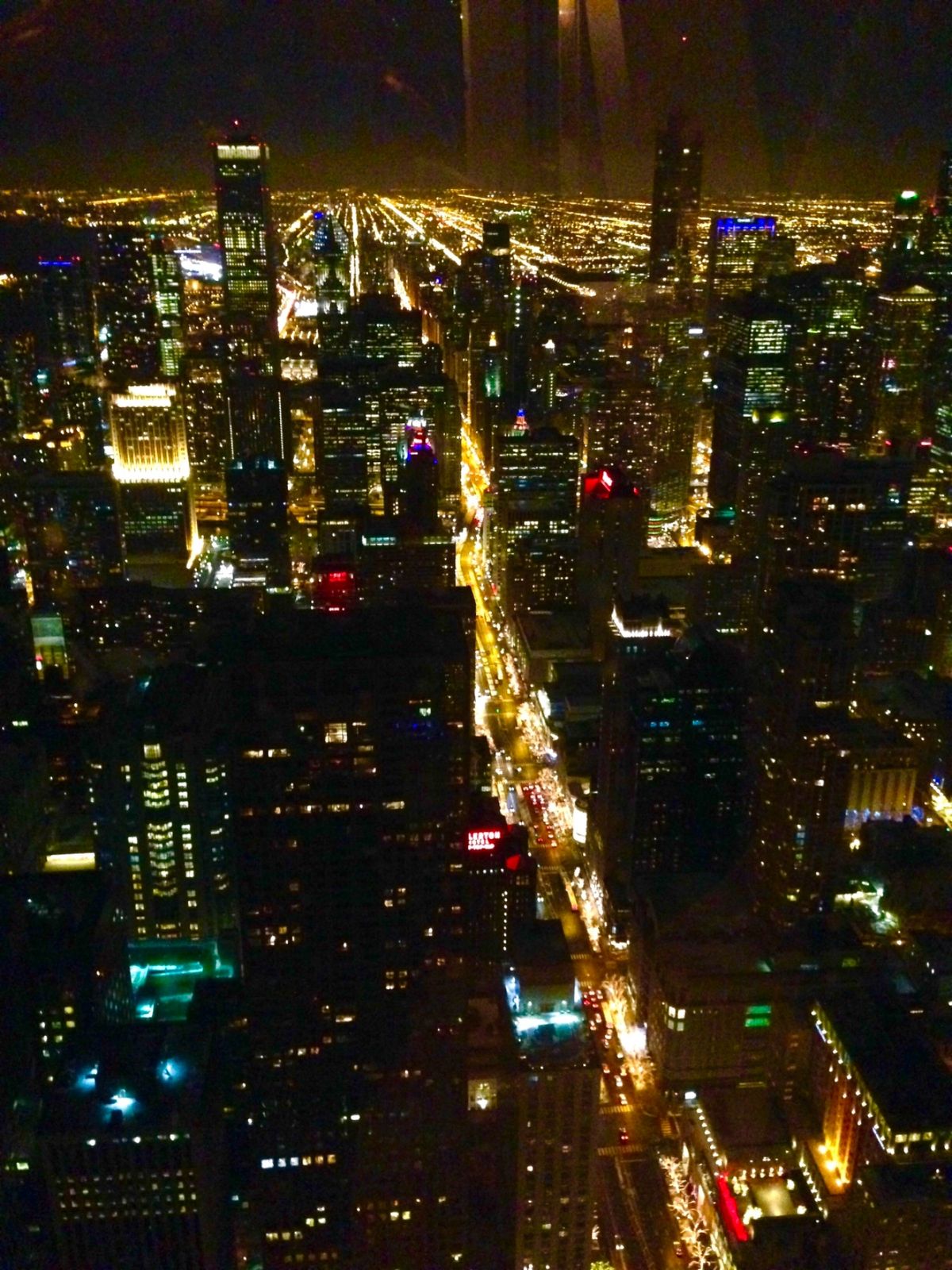 ジョン・ハンコック・センターからシカゴの夜景を。
