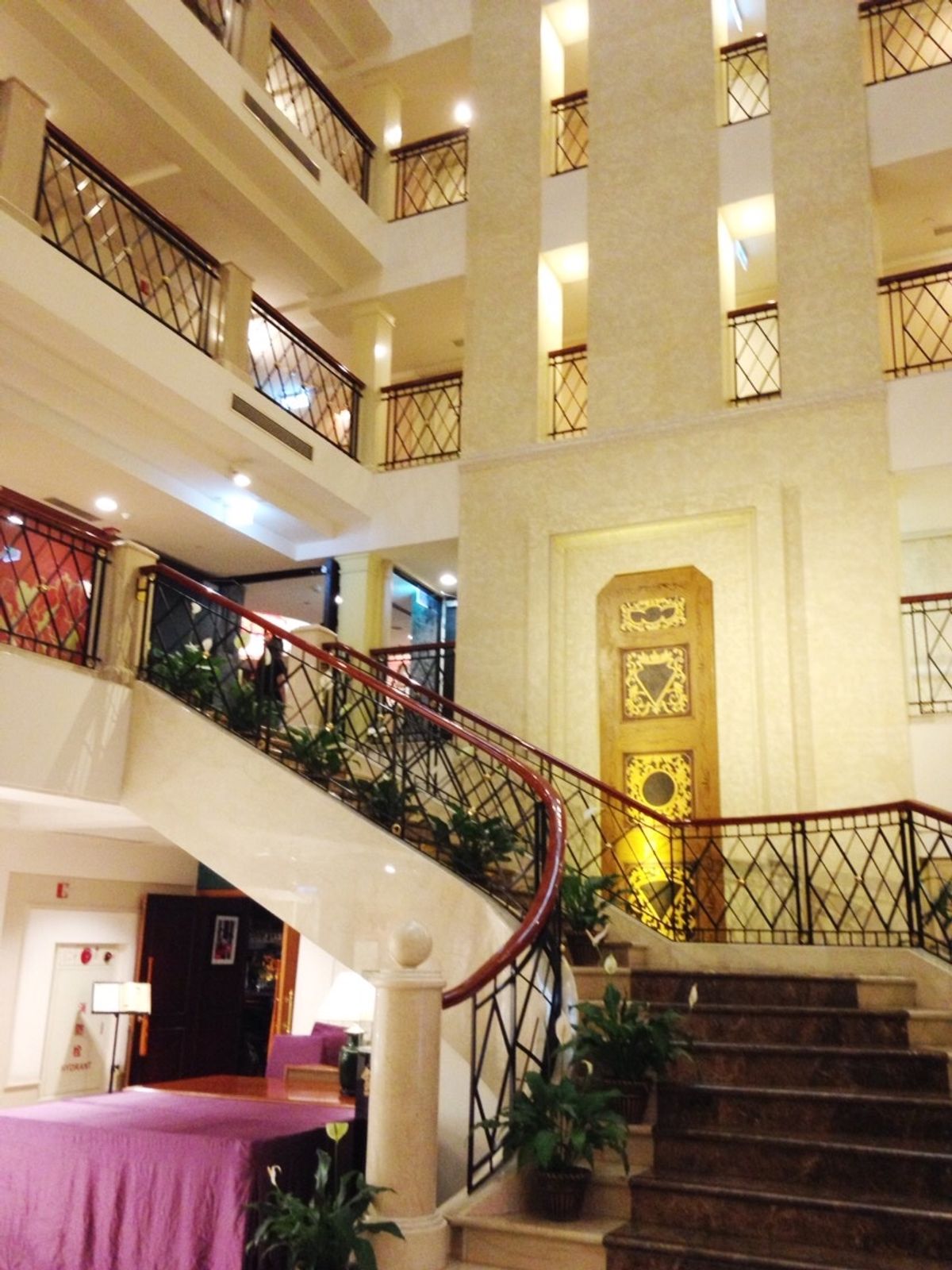 宿泊はインペリアルホテル。
立地も良く、なかなかのグレード。