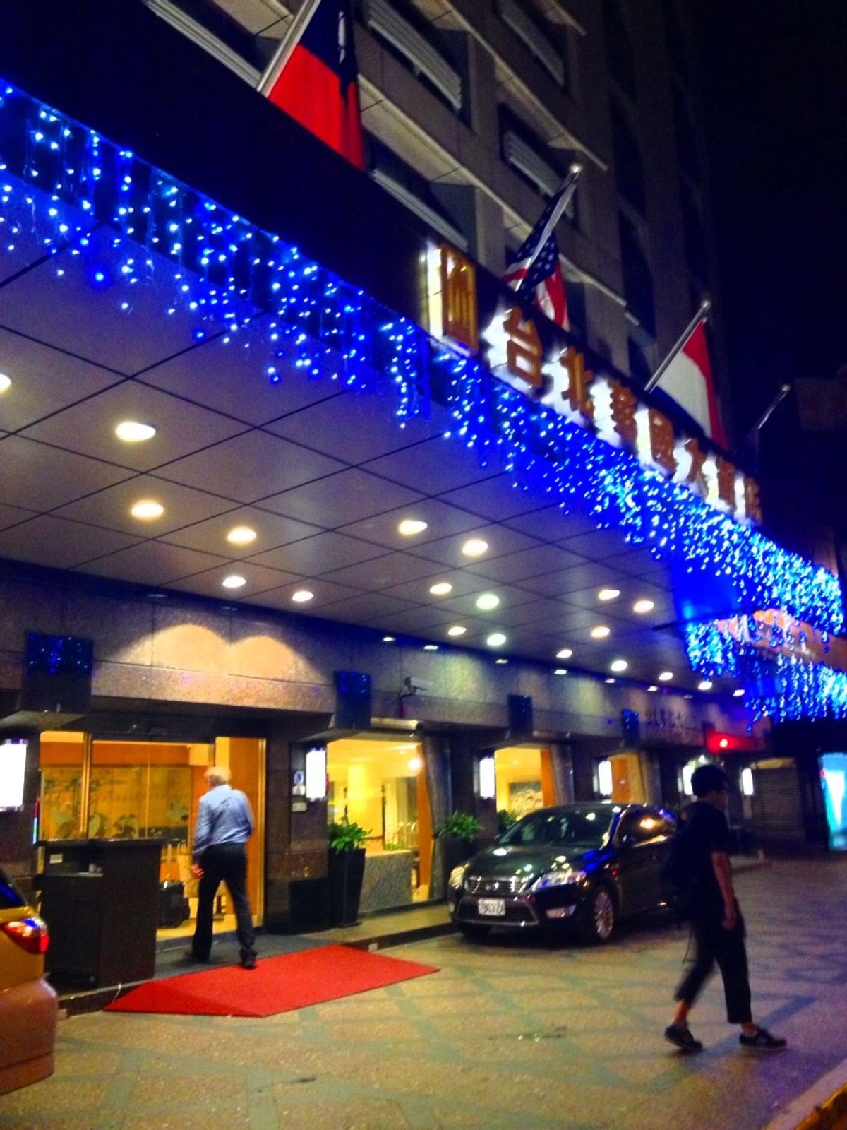 宿泊はインペリアルホテル。
立地も良く、なかなかのグレード。