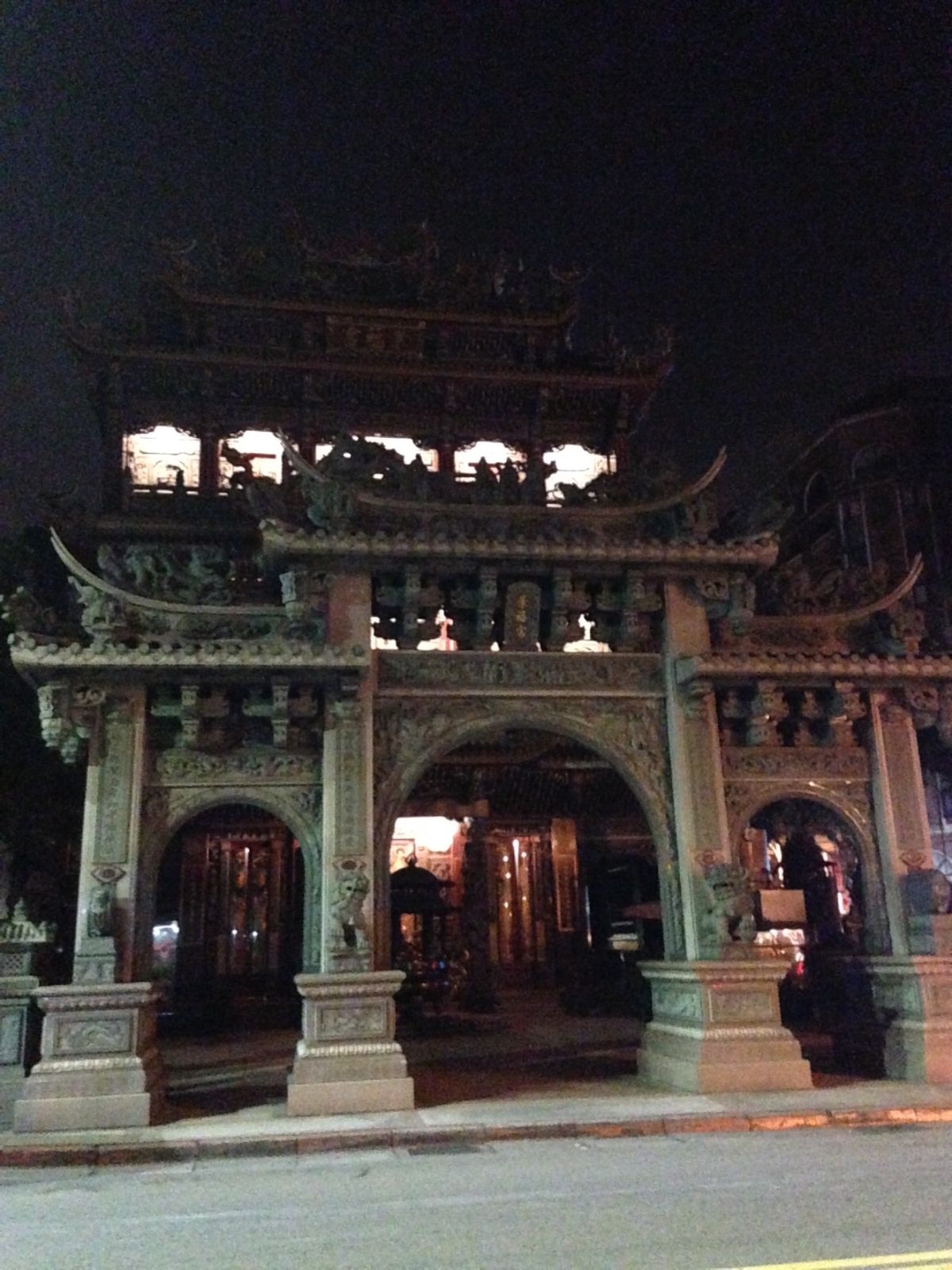 自由行動で又も夜の台北市内を徘徊。
後でわかったんだけど、夜はあまり近付...