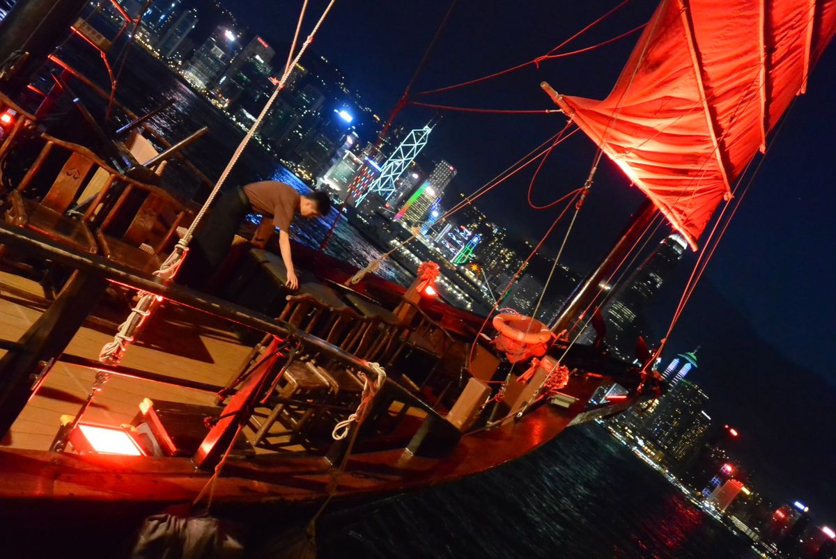 今回は香港が初めての人が同行だったので夜景を見せようとアクアルナに乗船。綺...