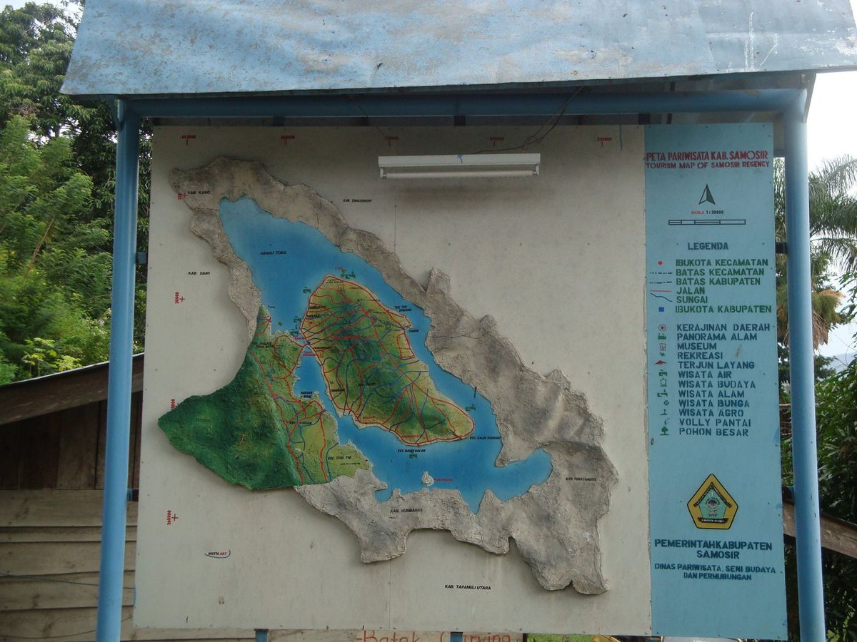 スマトラの州都メダンからバスで6～７時間（今はハイウェイが出来たから4時間...