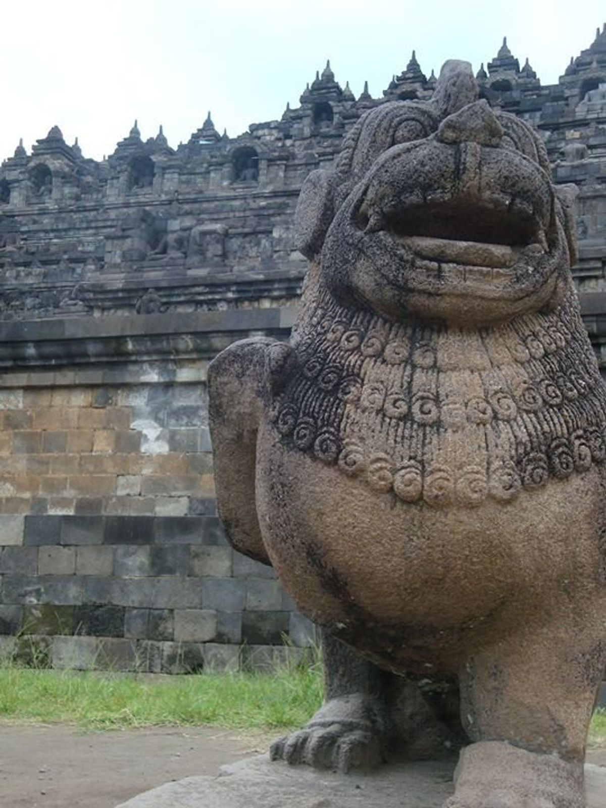 Borobudur temple（ボロブドゥール寺院遺跡）
ジャカルタから...