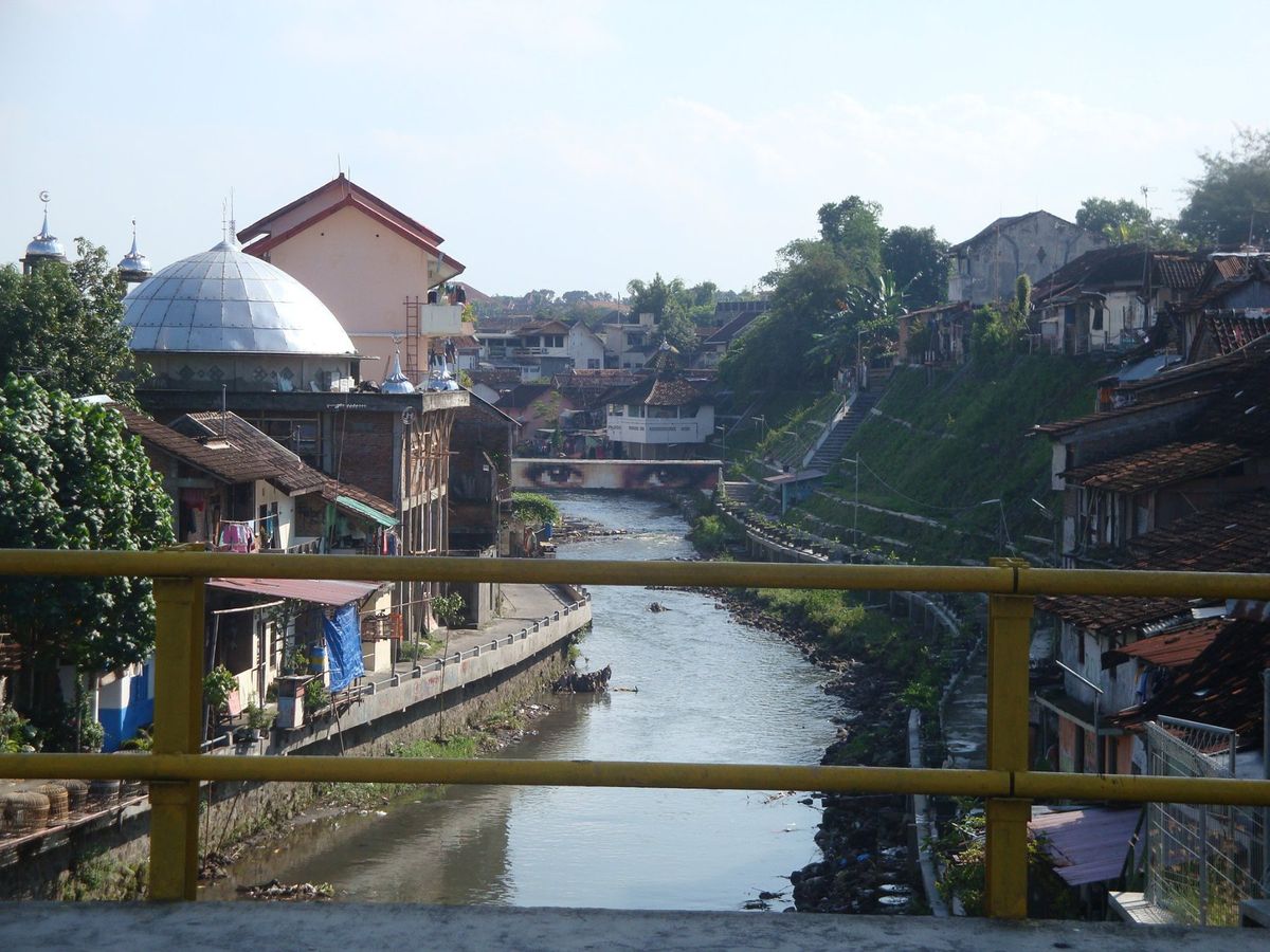 ジョグジャカルタも2日ぐらいしかいられなかったけど、まあ都会だね。でもちょ...