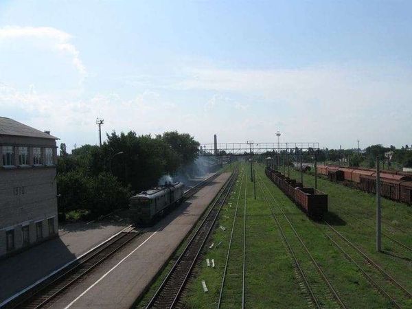 モルドバ共和国・ティラスポリ「2010年 沿ドニエストル共和国 地図にない国 ロシアよりもソ連、ソ連の核兵器が眠る国、日帰り入国」の写真:ティラスポリの駅歩道橋より