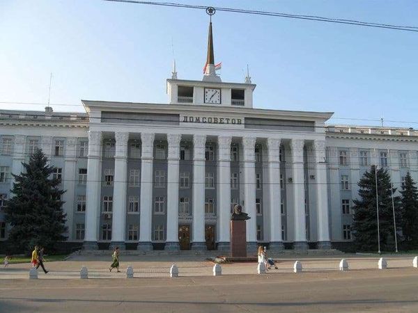 モルドバ共和国・ティラスポリ「2010年 沿ドニエストル共和国 地図にない国 ロシアよりもソ連、ソ連の核兵器が眠る国、日帰り入国」の写真