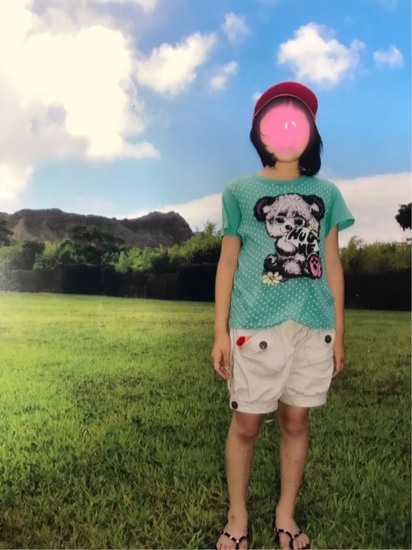 アメリカ(米国)・ホノルル「家族で初海外」の写真：年賀状用にそれぞれ撮影。
景色と調和し...