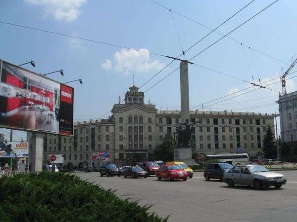 モルドバ共和国・キシナウ「2010年 モルドバ ヨーロッパ最果て、ヨーロッパ最貧、大国に翻弄され続ける国。首都キシナウ」の写真