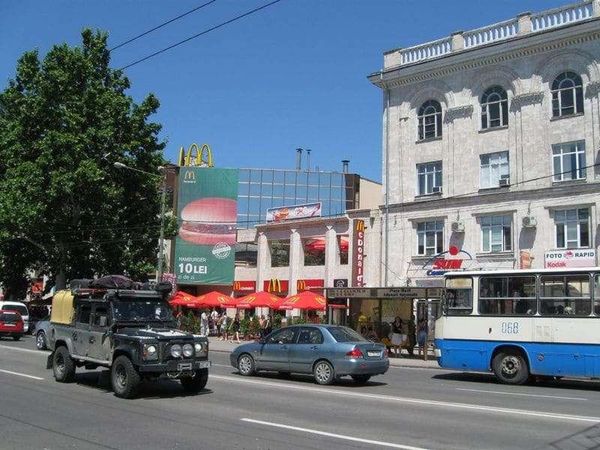 モルドバ共和国・キシナウ「2010年 モルドバ ヨーロッパ最果て、ヨーロッパ最貧、大国に翻弄され続ける国。首都キシナウ」の写真