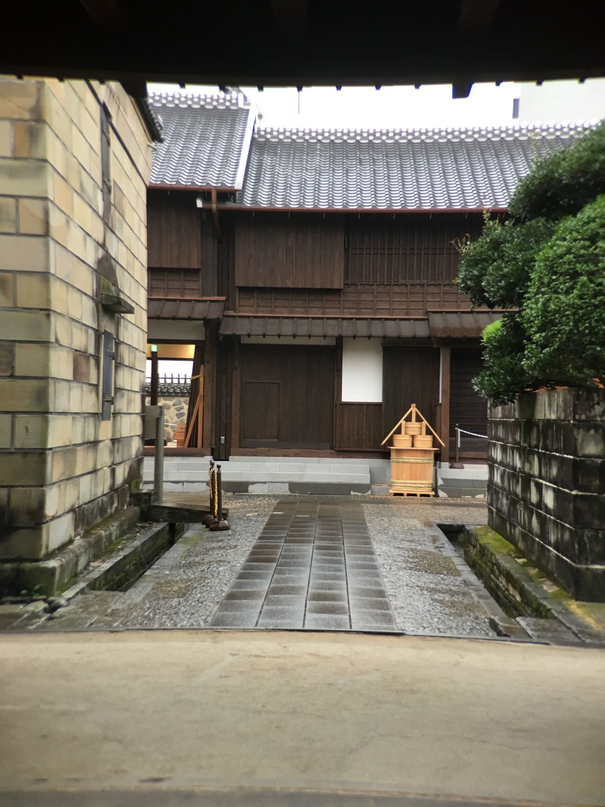 近かったので立ち寄って見学した復元出島。
まだ完成ではなかったっぽい。