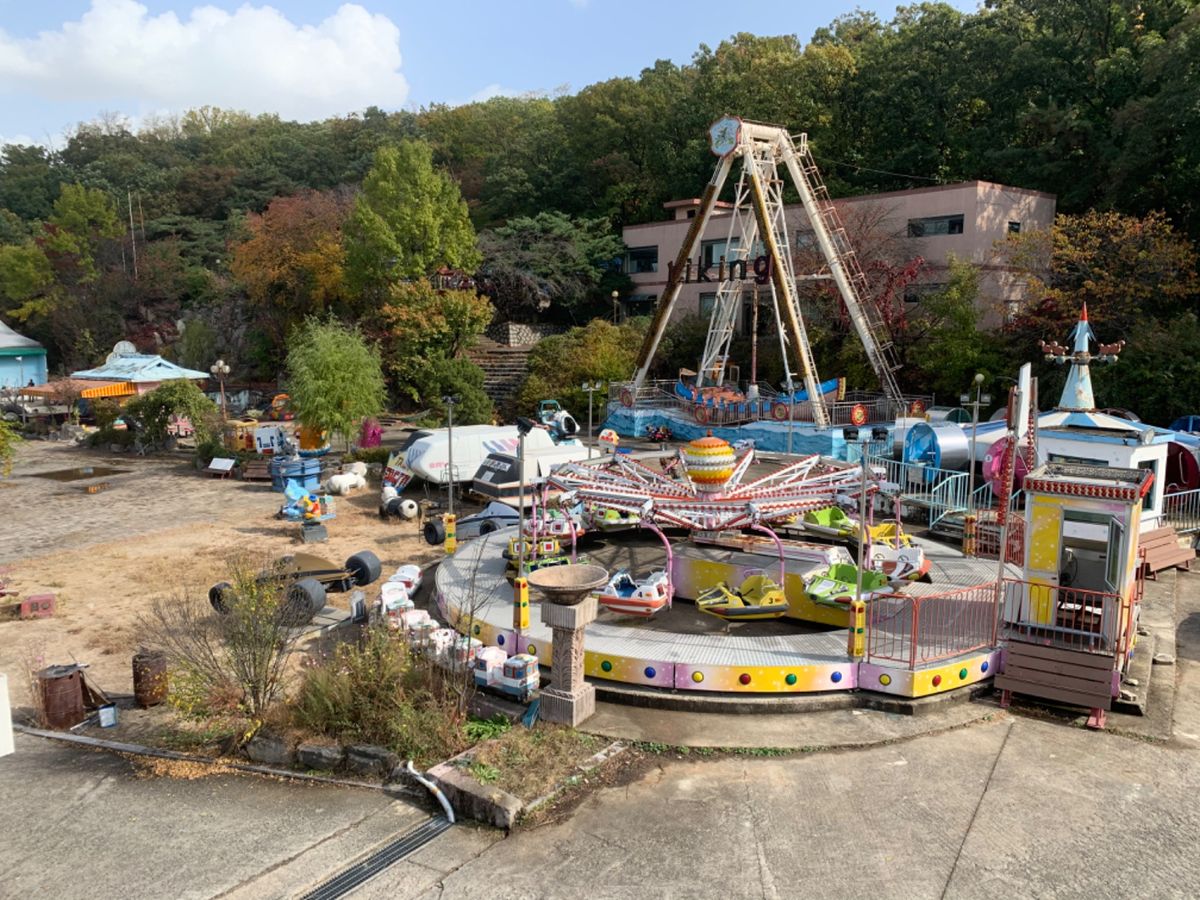 【龍馬ランド】
廃墟の遊園地🎡
PV撮影地にもなっている場所みたいなので、...