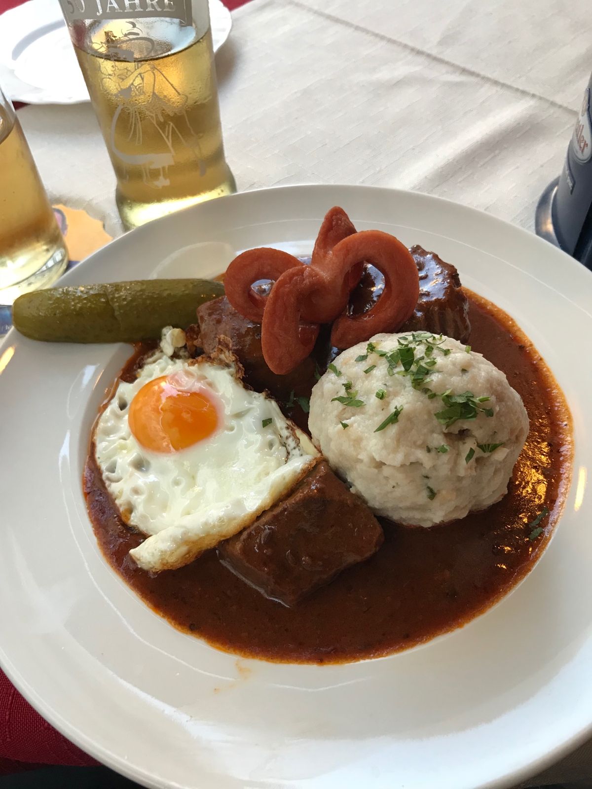 モーツァルト像にプラーターの観覧車、王宮などなど。
グラーシュはおいしいけ...