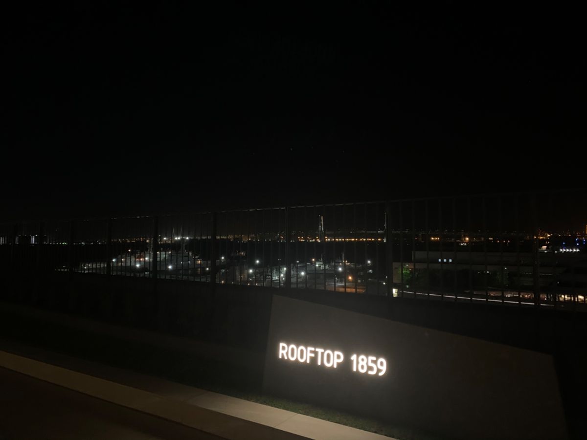 屋上も素敵❤️
ロシアの方のものだという、300億😈のメガヨット👏