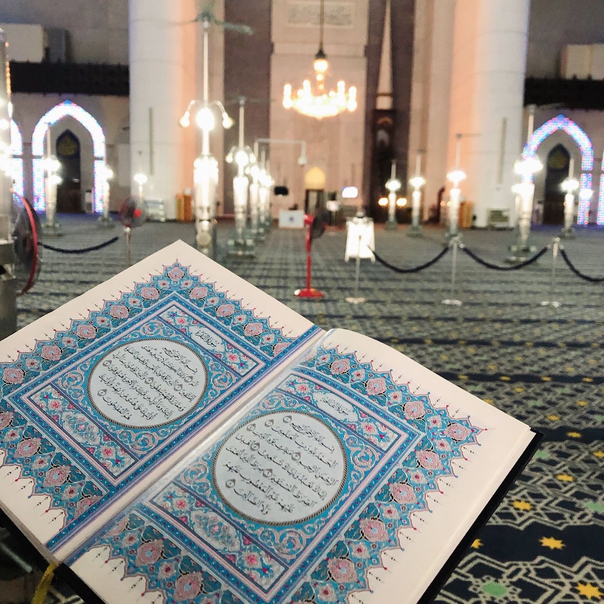 ブルーモスクと
リピート店のラクサやさん
マンゴースイーツショップ