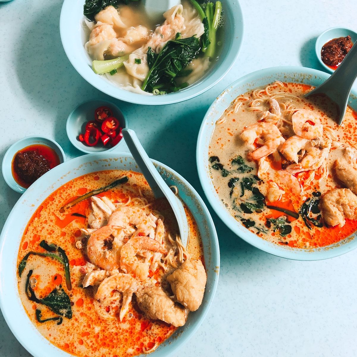 ブルーモスクと
リピート店のラクサやさん
マンゴースイーツショップ