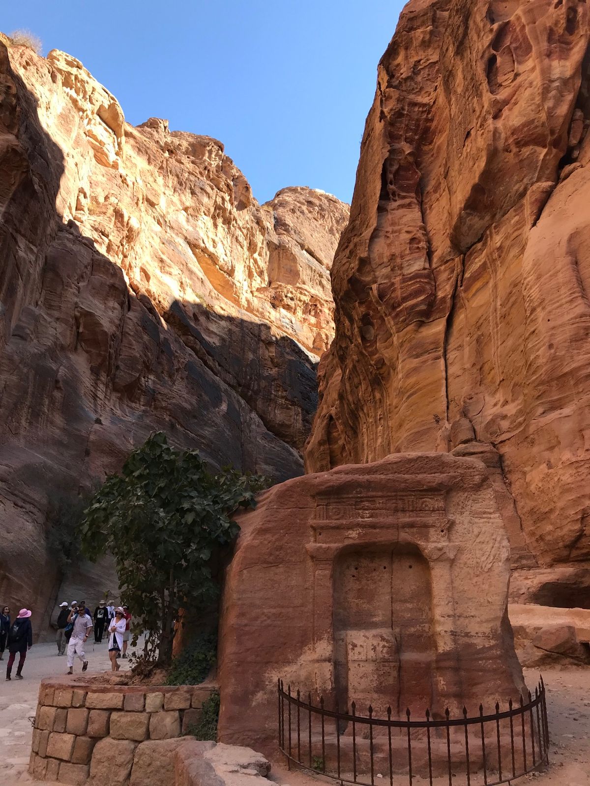 ペトラ遺跡を散策