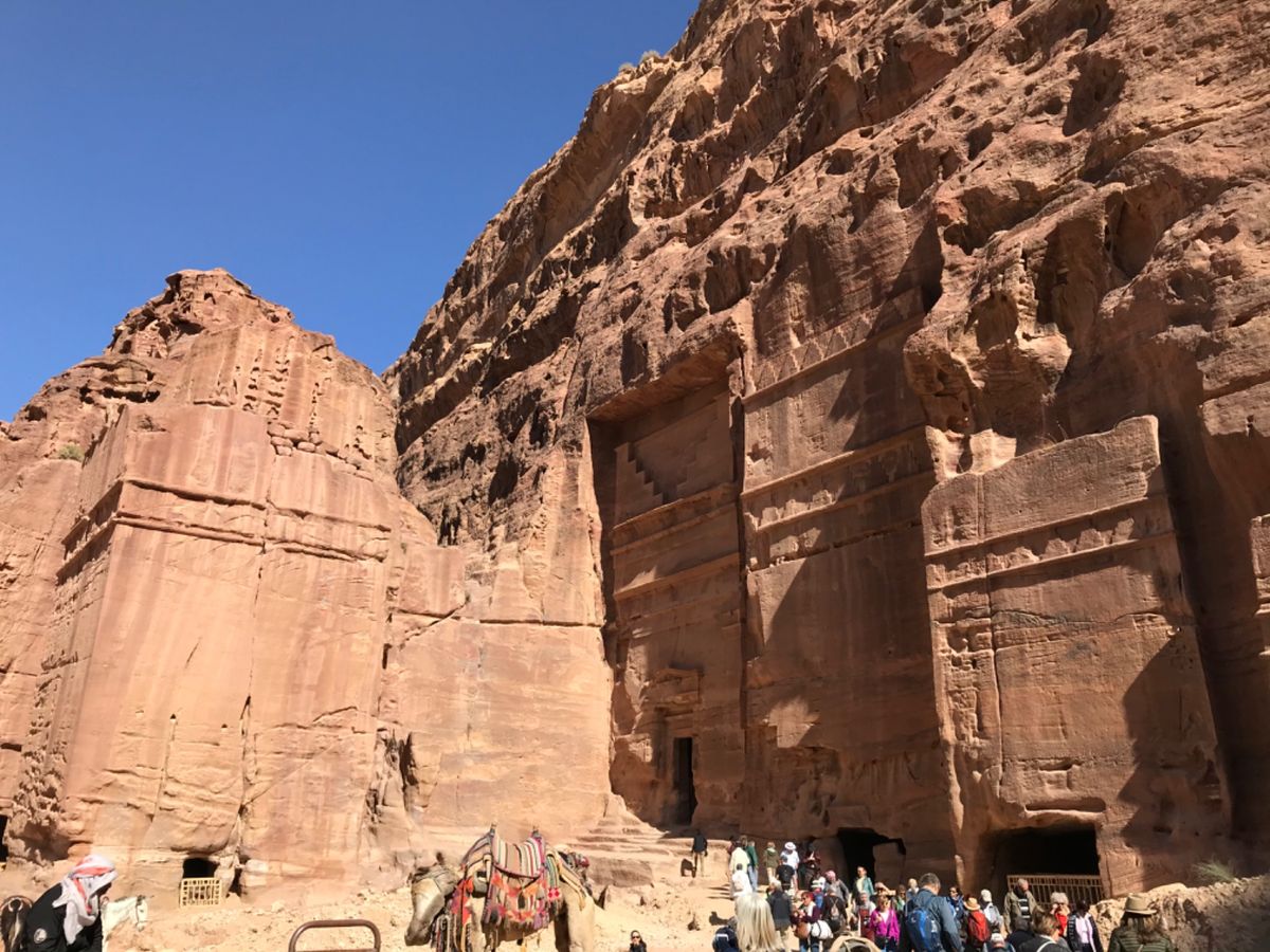 ペトラ遺跡を散策