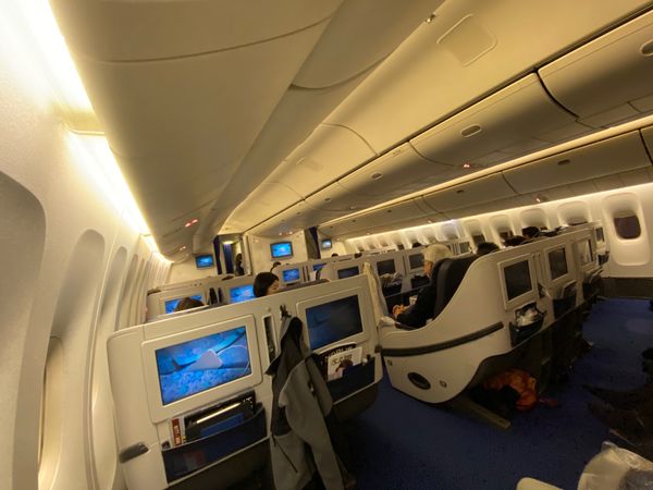 エジプト・カイロ「エジプト 砂漠キャンプの旅」の写真:搭乗完了!
エジプトエアー。少しレトロ...