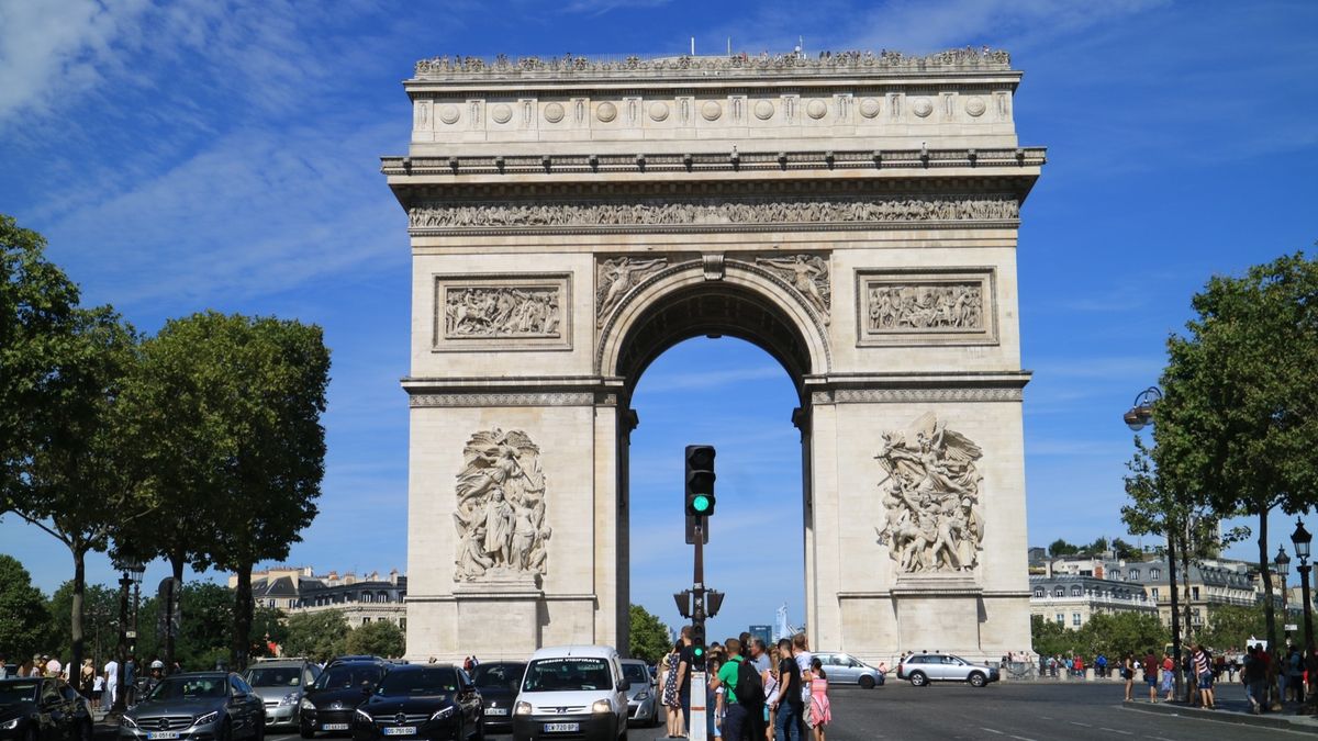 フィレンツェに行く際に8時間だけトランジットで滞在。機会があればゆっくり回...