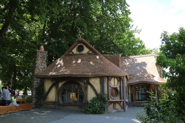 ニュージーランド・オークランド、クイーンズタウン、ハーヘイ「ニュージーランド🇳🇿年越し旅行」の写真：オークランド初日。ホビットの村へ。ロード...