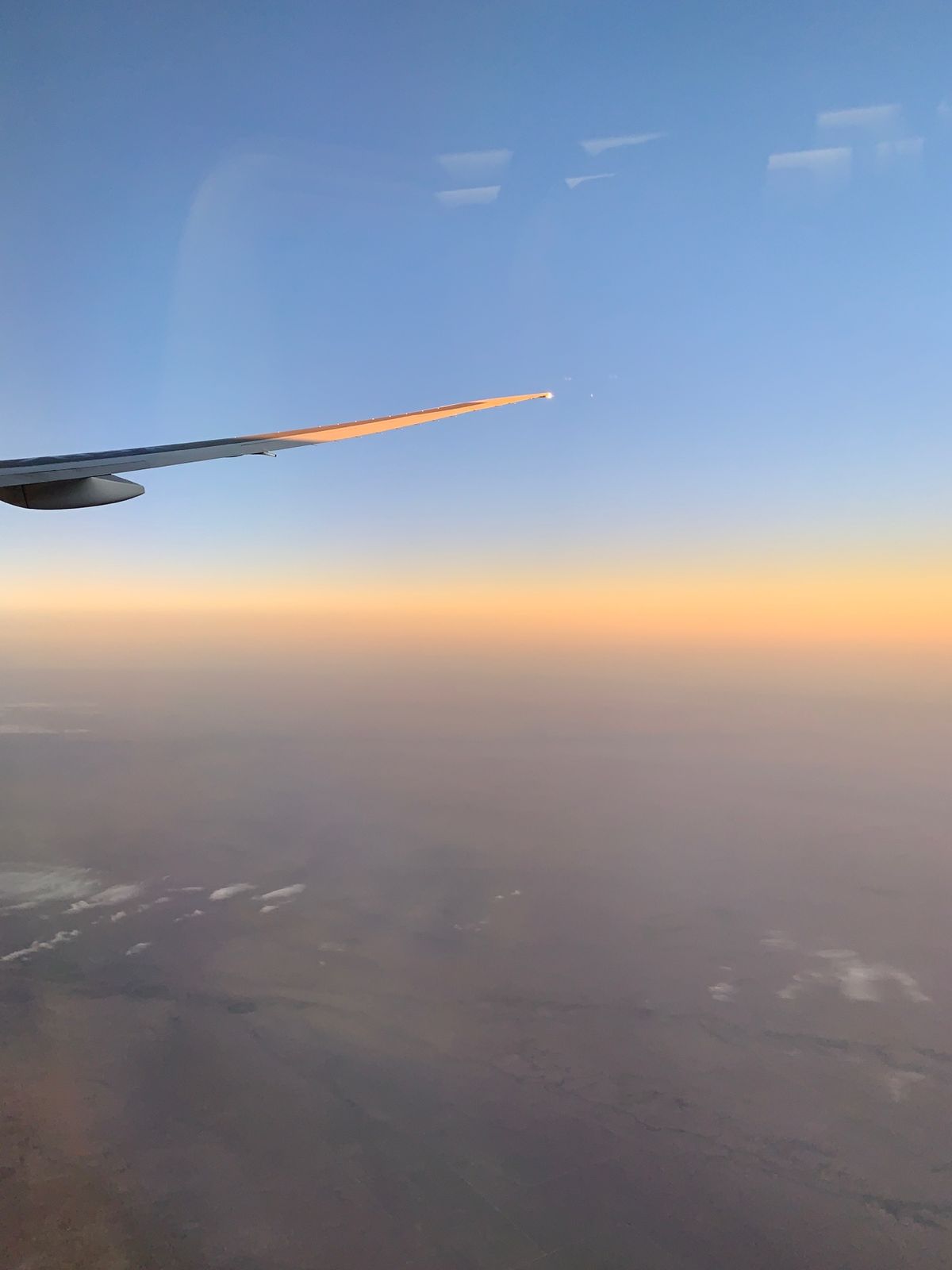 オーランドまでの直行便は無いので、まずはヒューストンまで。