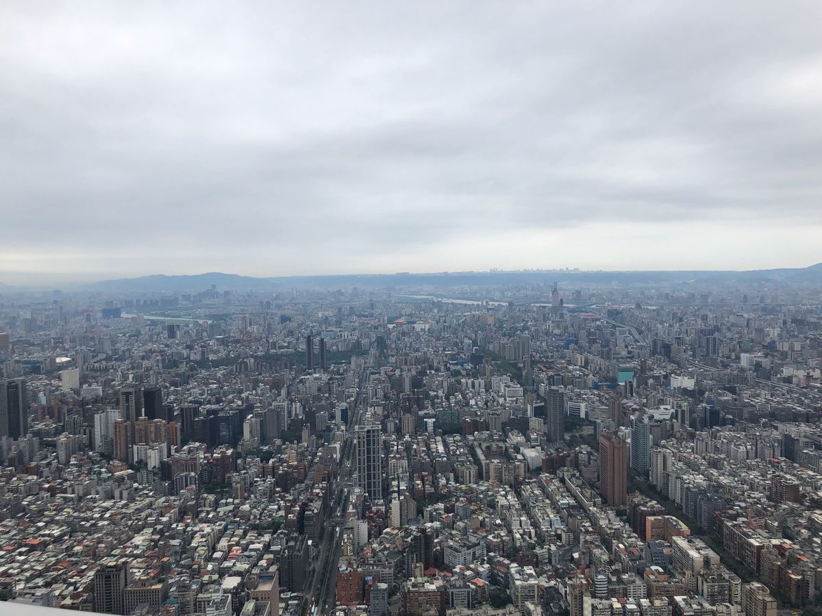 台北101
夜景は混むと聞いて午前中に行ってみたらすいていた。ちょこっとみ...