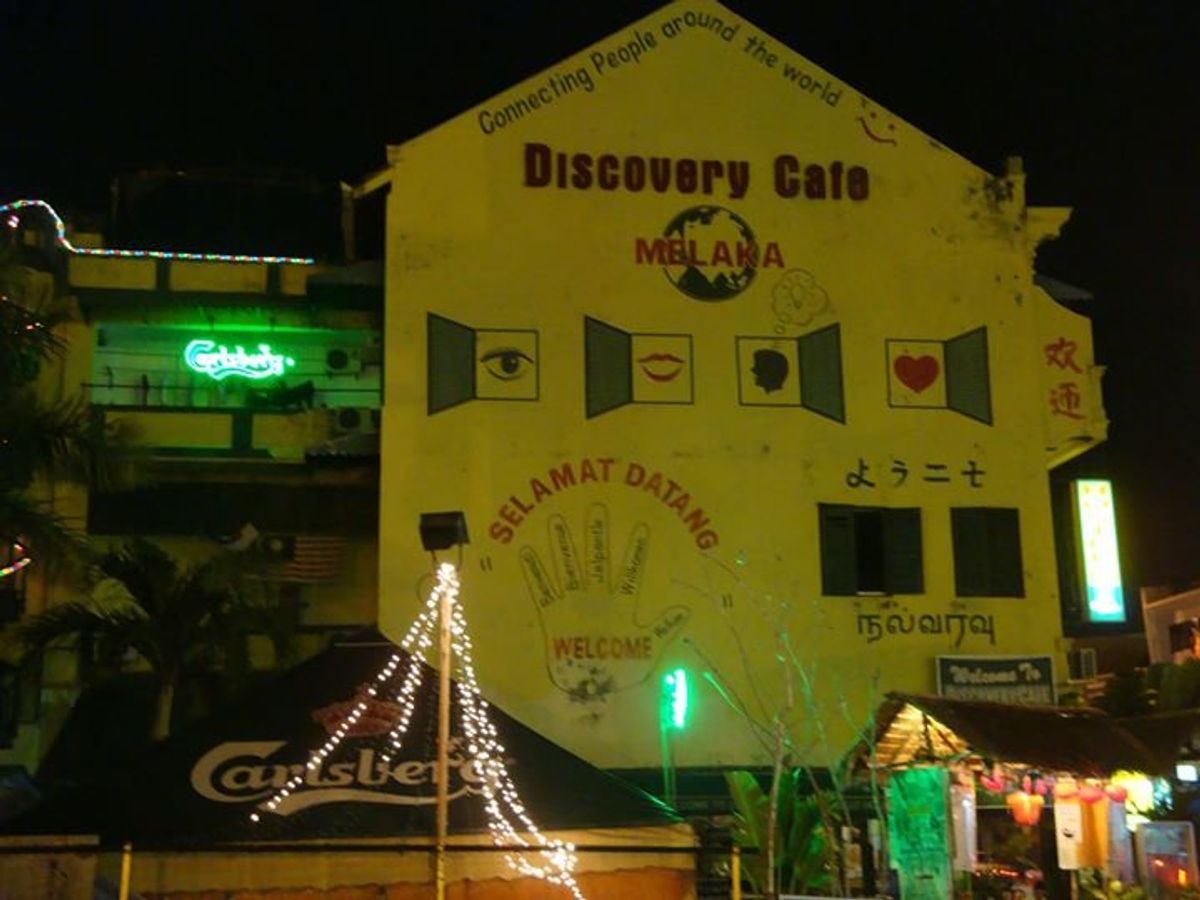 8年前のマラッカ。最近も行ったんだけど、お店や宿が増えたりしてるし、ツーリ...