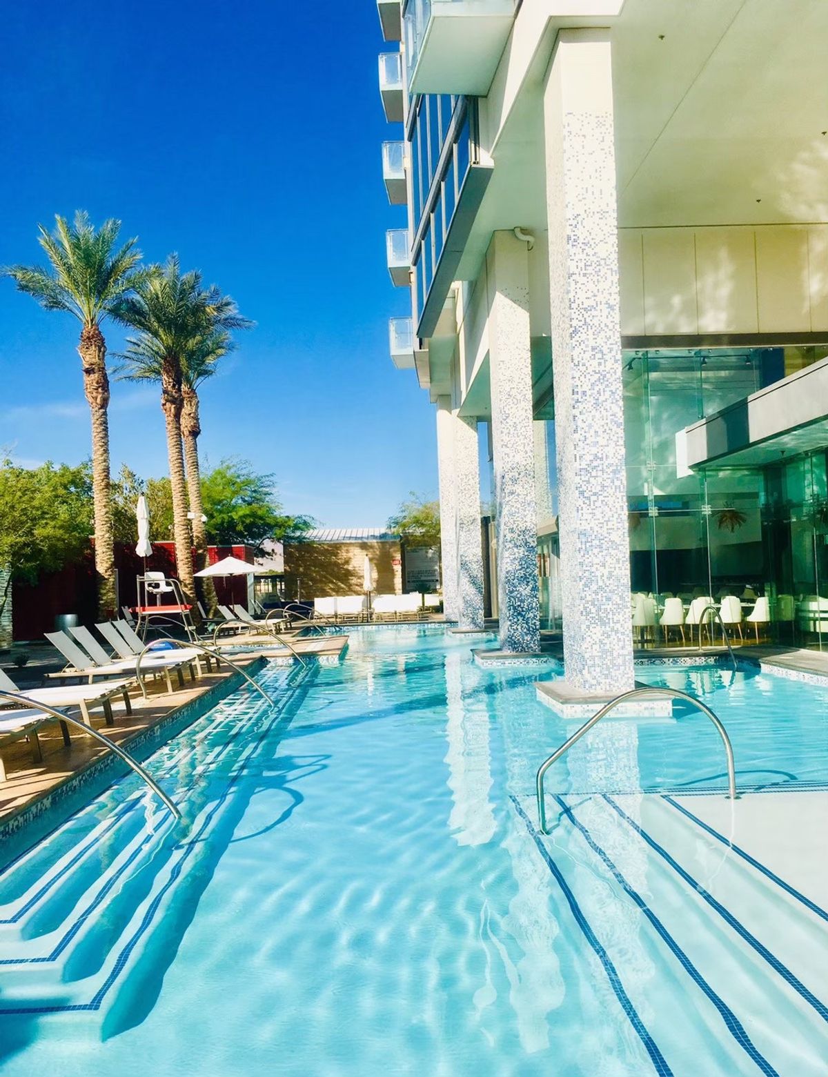 ホテルのプールで遊びました❤️