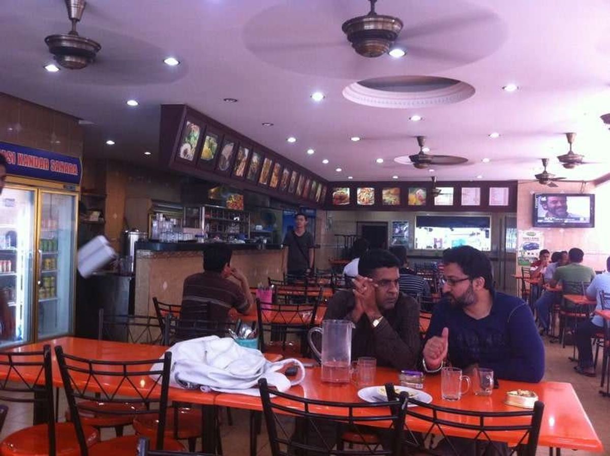 ブラウン管のテレビ売ってました。