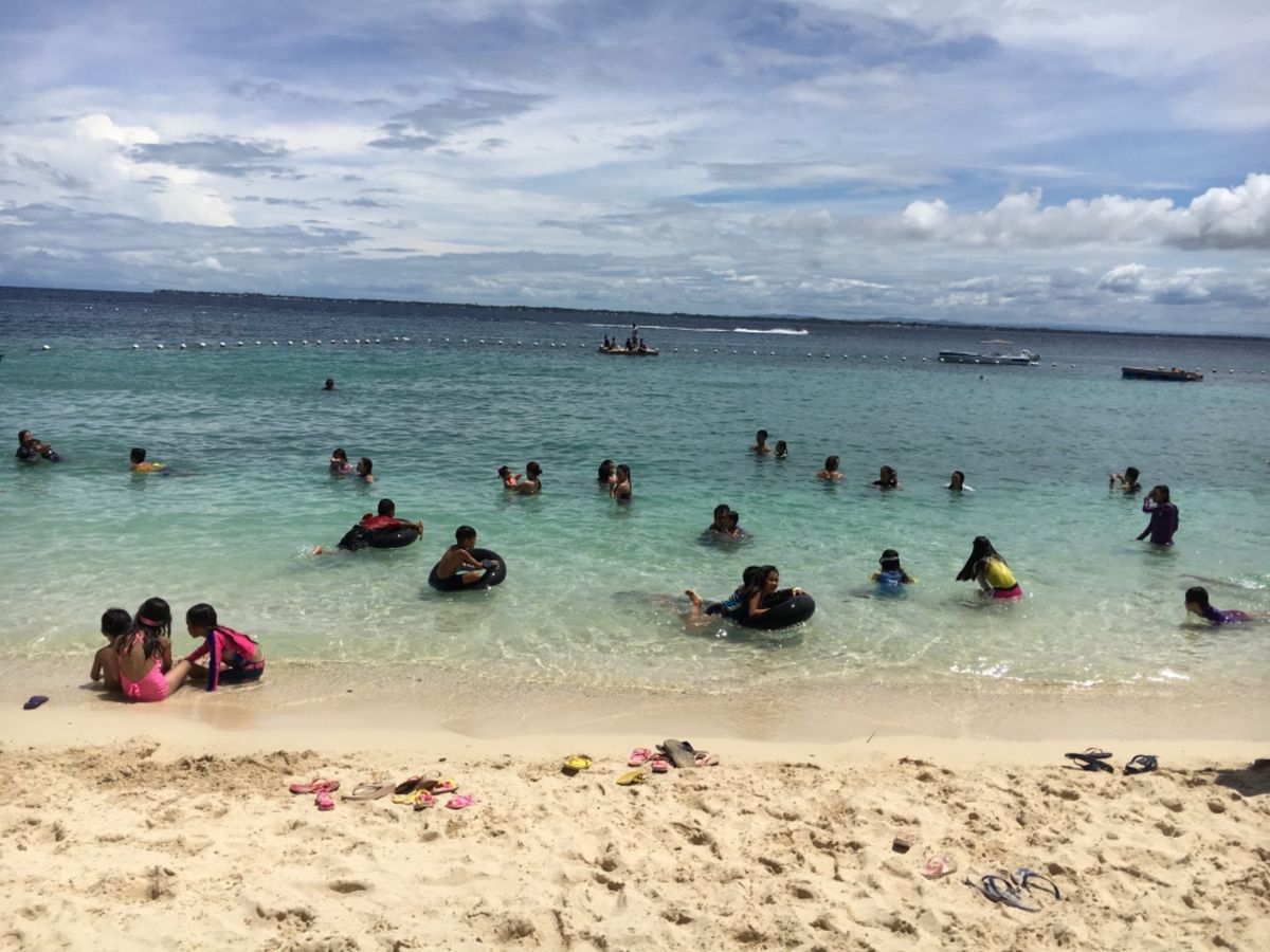 セブ島へ1ヶ月留学
この時は勉強中心だったけど、休みは買い物行ったり、映画...