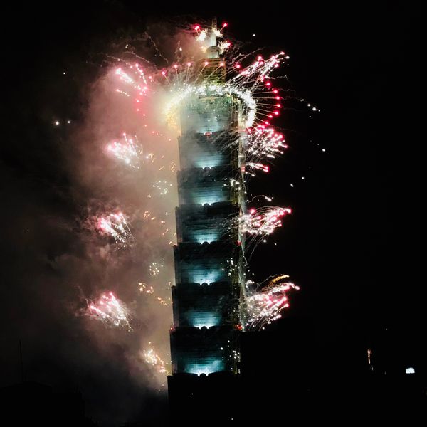 台湾・台北「101カウントダウン」の写真：101カウントダウン花火