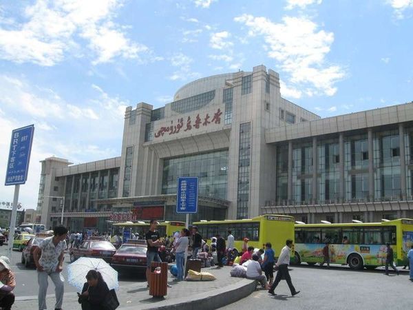中国・ウルムチ「2013年 中国 ウルムチ滞在」の写真:ウルムチ駅