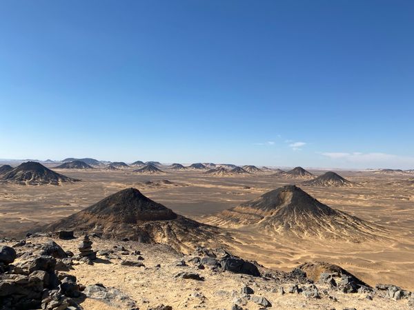 エジプト・カイロ「エジプト 砂漠キャンプの旅」の写真:黒砂漠。頑張って登りました!
20分くら...