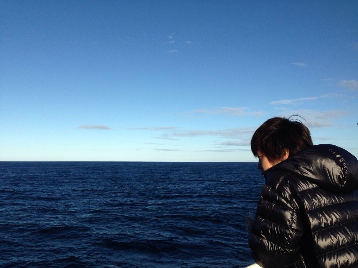 ミルフォードサウンドでクルージング。船の上で一泊過ごしました🍺岩場に海豹と...