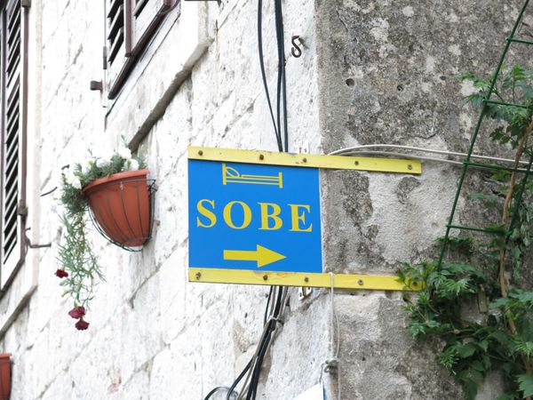 クロアチア・ドブロブニク、ザグレブ、スプリット「クロアチア🇭🇷ドブロブニクからザグレブへ」の写真：スプリットとトロギールに滞在。クロアチア...