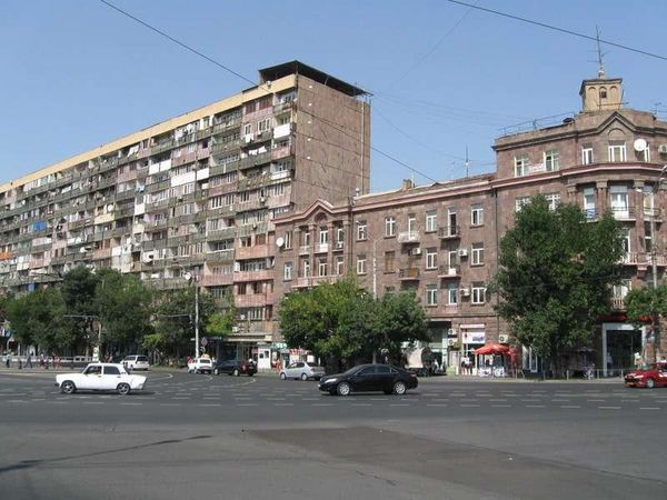 アルメニア・エレバン「2013年 アルメニア 清潔な首都エレバン」の写真