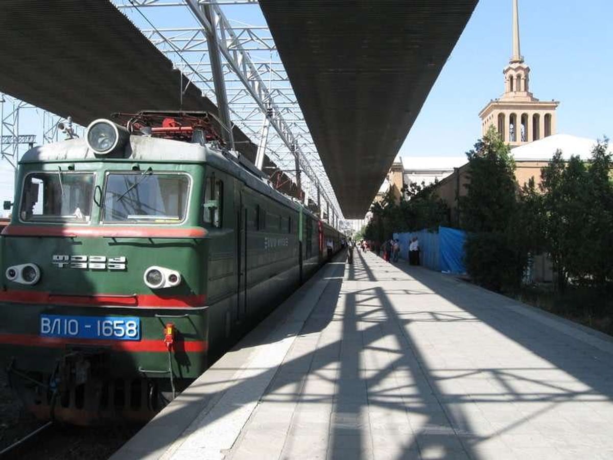 エレバン駅