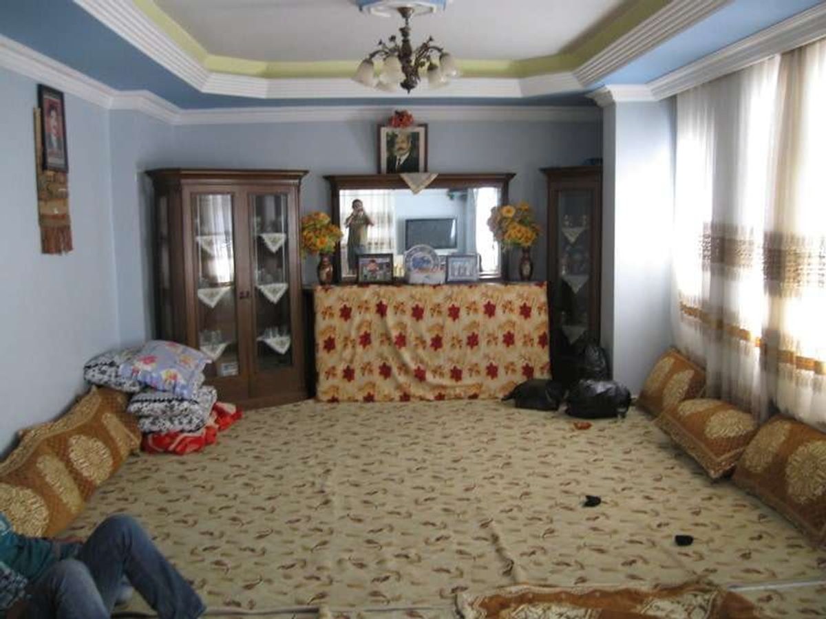 イラク入国失敗後いろいろあってジズレのクルド人の民家に泊まる。
クルド人民...