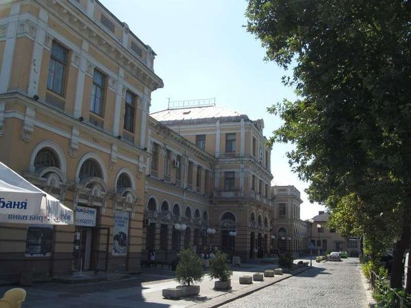 ブルガリア・ソフィア「2013年 ブルガリア 伝統ある街ハスコヴォ 首都ソフィア」の写真:ブルガリア第二の都市プロブディフ鉄道駅前...